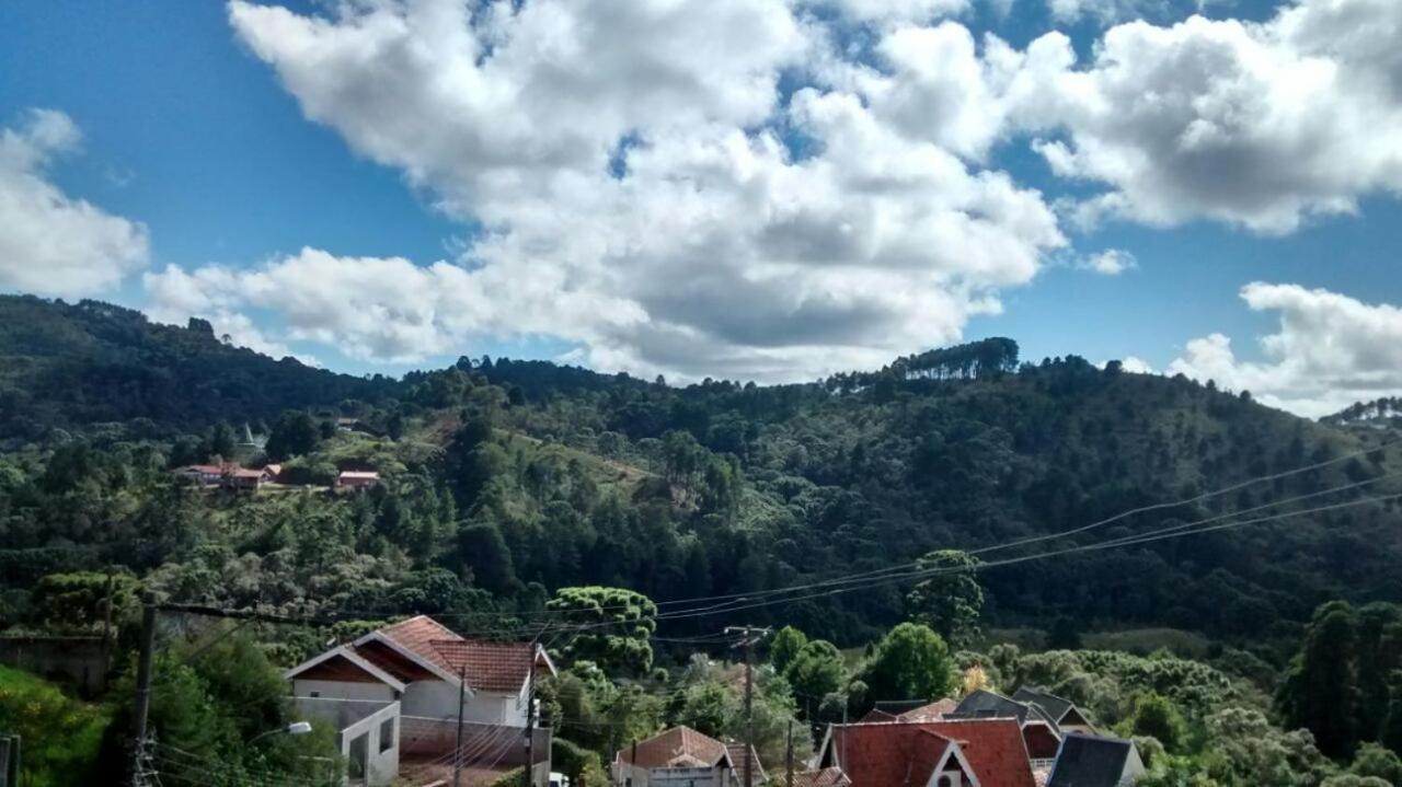 Pousada Das Rosas Campos do Jordao Exterior photo